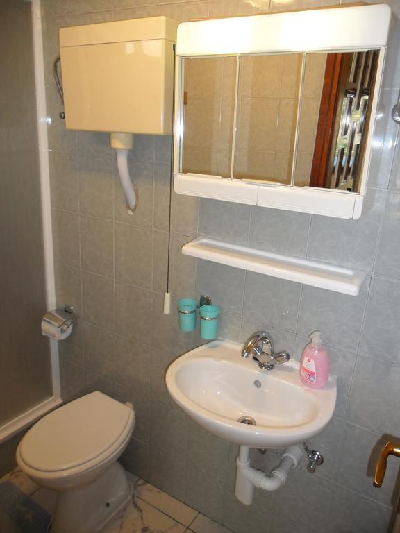 Vile Park Apartments โปเรช ภายนอก รูปภาพ